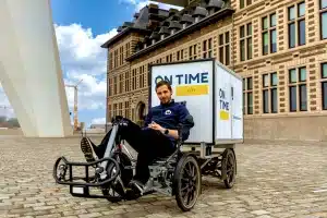 Armadillo-Driver-Jobs ON TIME