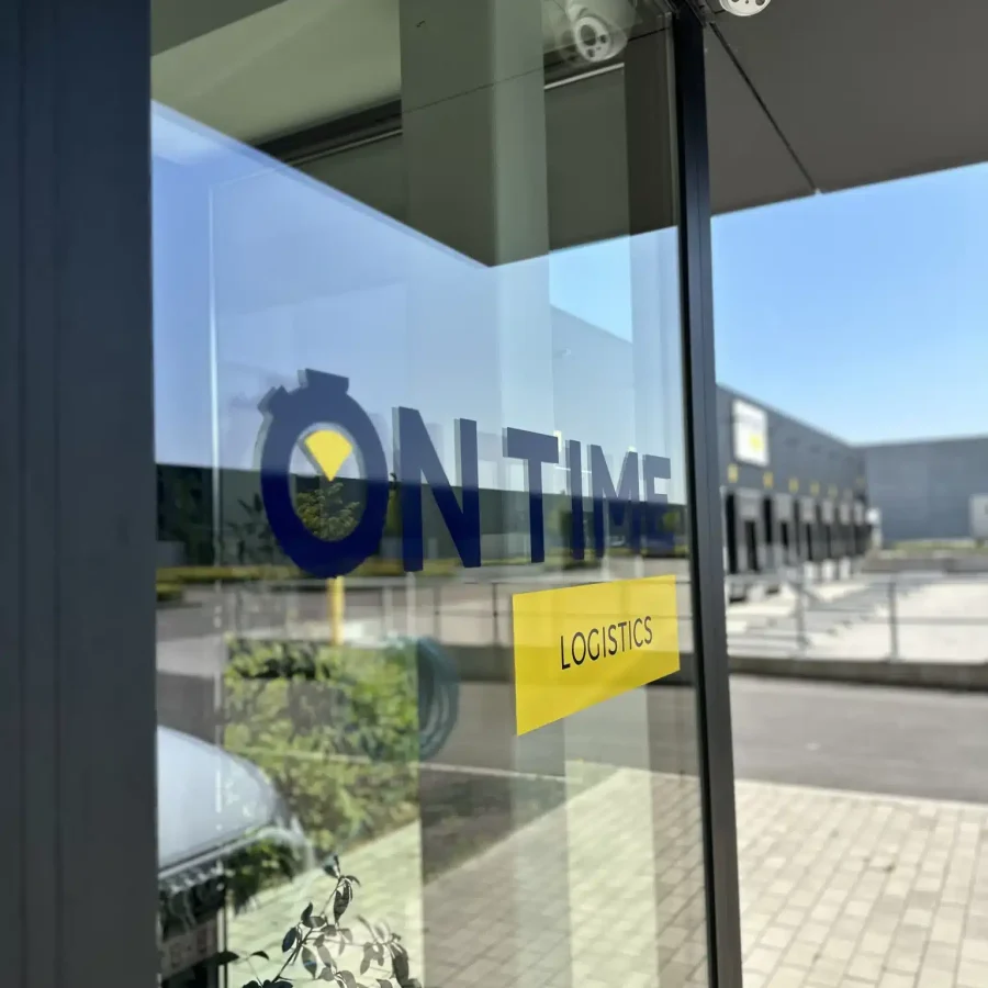 Distributie in de Benelux ON TIME Logistics vestiging Distributie in de Benelux ON TIME Logistics vestiging